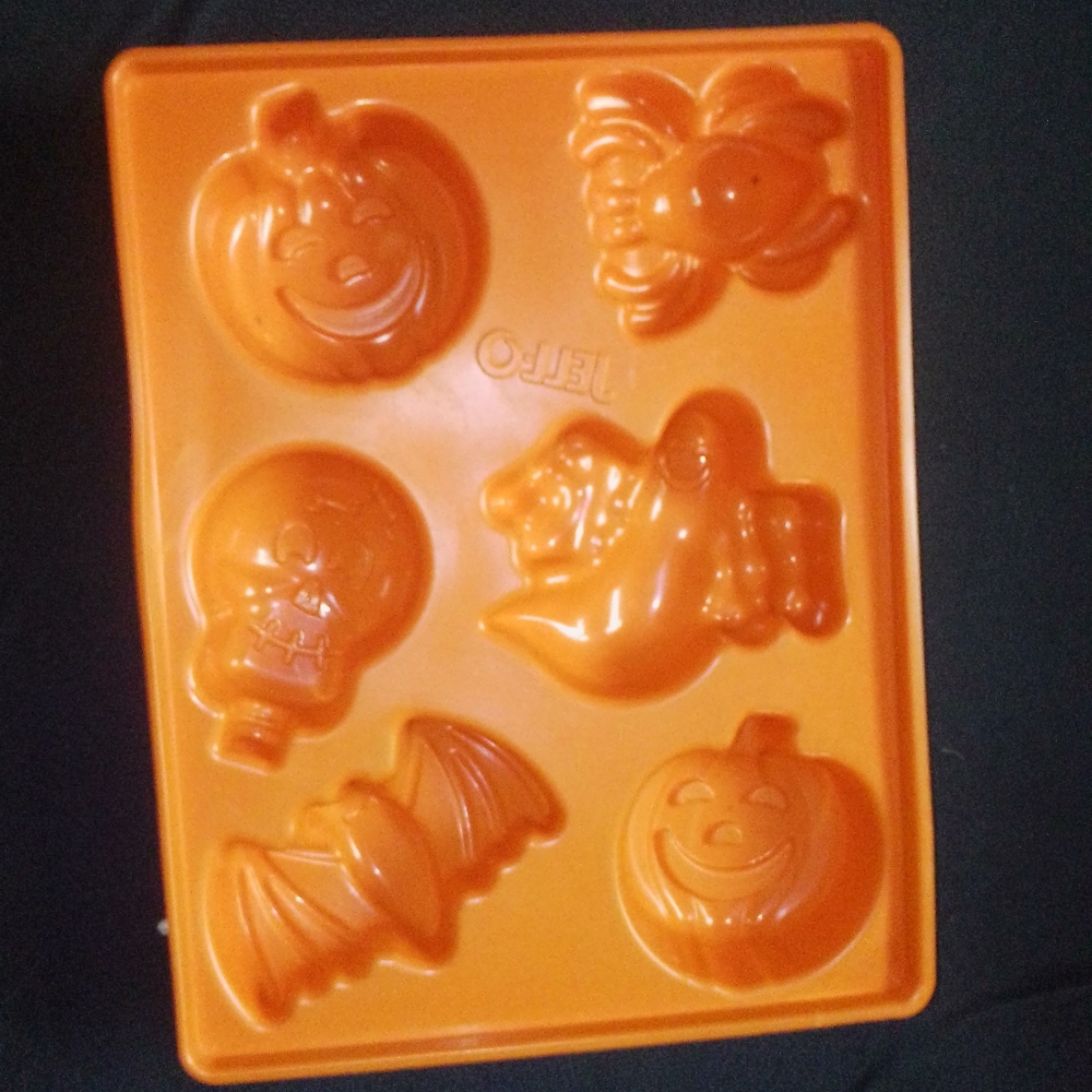 Halloween goody makers